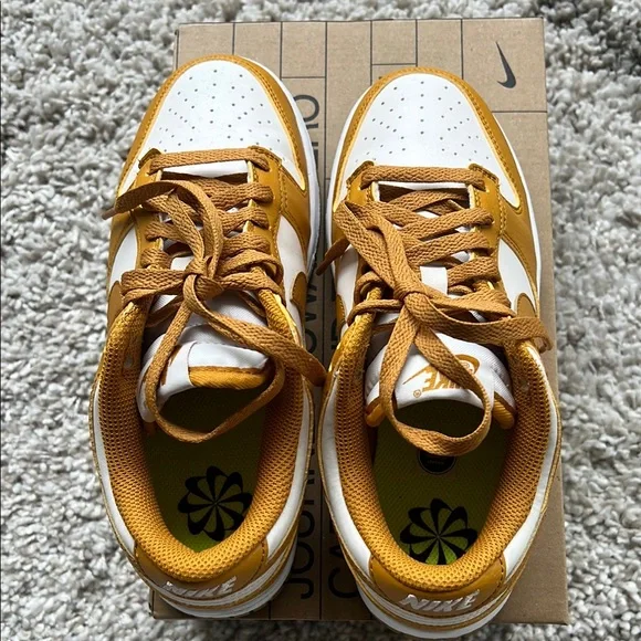 Women’s Nike Dunk Low Next Nature - Picture 6 of 7